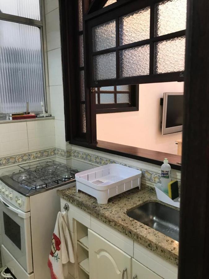 Copacabana, Qto E Sala. Vista Lateral Para O Mar * Rio de Janeiro
